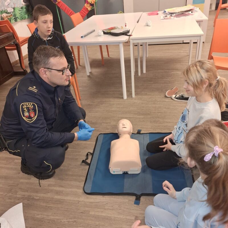 Spotkanie z funkcjonariuszami Straży Miejskiej w Świetlicy środowiskowej